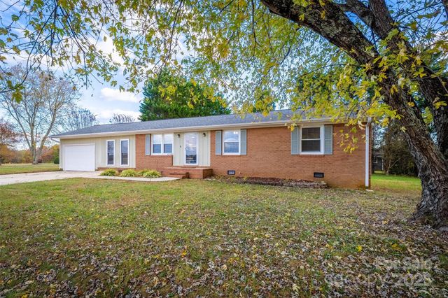 4734 Ike Starnes Road, Granite Falls, NC 28630