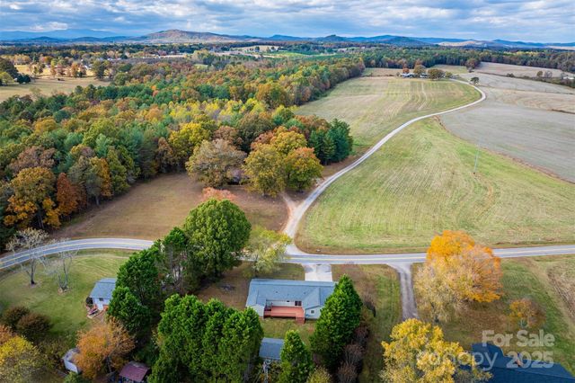 4734 Ike Starnes Road, Granite Falls, NC 28630