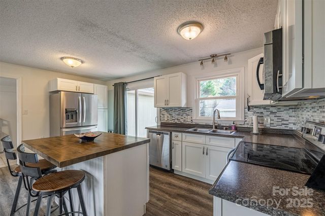 4734 Ike Starnes Road, Granite Falls, NC 28630