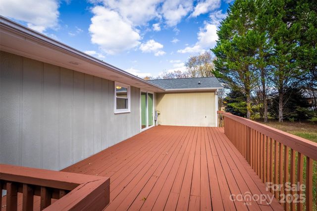 4734 Ike Starnes Road, Granite Falls, NC 28630