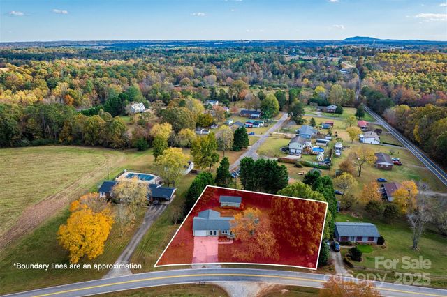 4734 Ike Starnes Road, Granite Falls, NC 28630