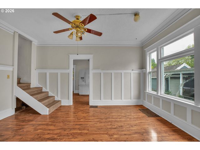 5636 N DELAWARE Ave, Portland, OR 97217