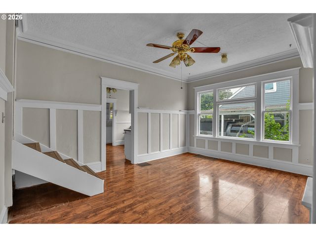 5636 N DELAWARE Ave, Portland, OR 97217