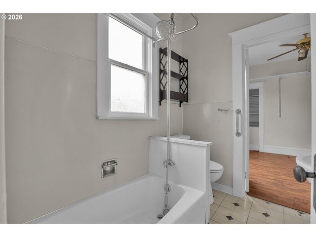 5636 N DELAWARE Ave, Portland, OR 97217