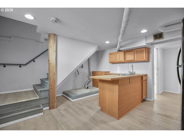 5636 N DELAWARE Ave, Portland, OR 97217