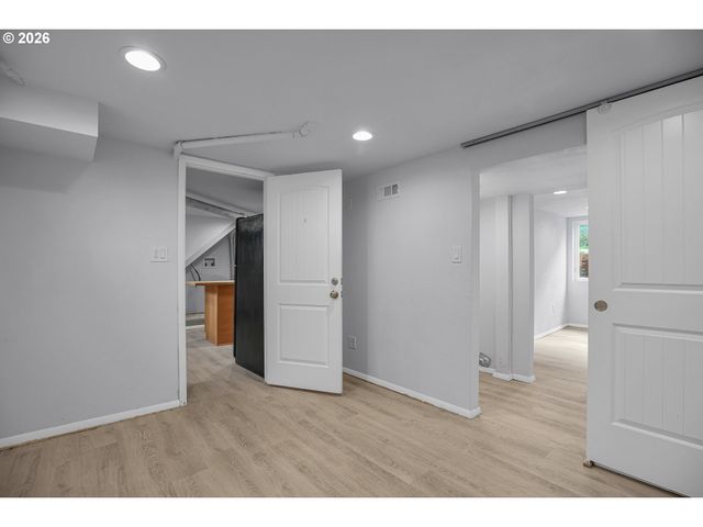 5636 N DELAWARE Ave, Portland, OR 97217