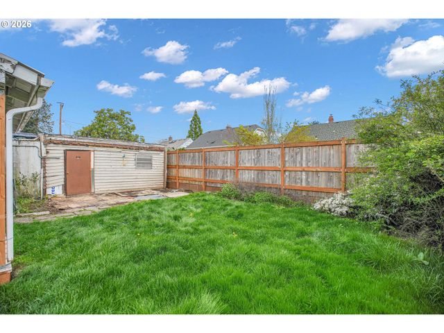 5636 N DELAWARE Ave, Portland, OR 97217