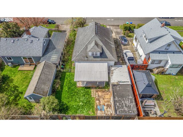 5636 N DELAWARE Ave, Portland, OR 97217