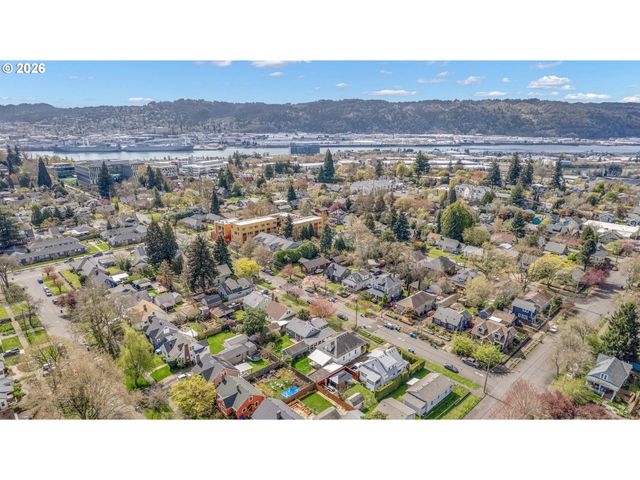 5636 N DELAWARE Ave, Portland, OR 97217