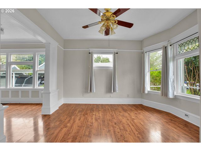 5636 N DELAWARE Ave, Portland, OR 97217