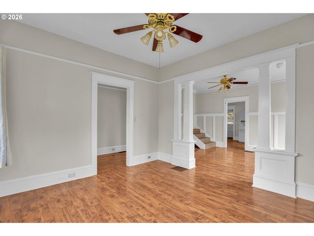 5636 N DELAWARE Ave, Portland, OR 97217