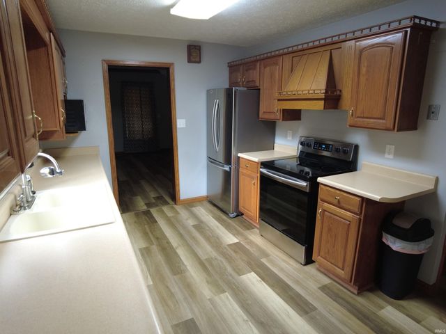1736 25th Street, Bedford, IN 47421