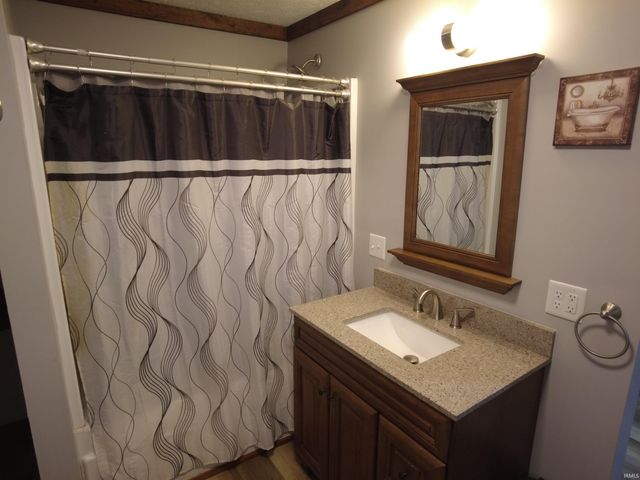 1736 25th Street, Bedford, IN 47421
