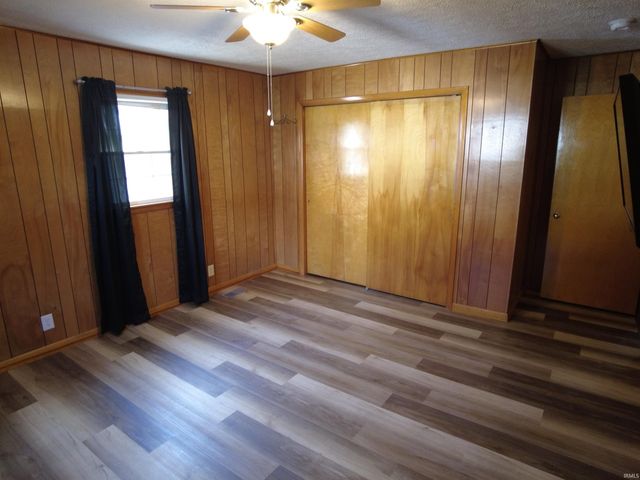1736 25th Street, Bedford, IN 47421
