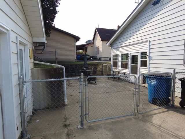 1736 25th Street, Bedford, IN 47421