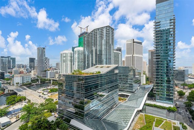 88 SW 7th St 1901, Miami, FL 33130