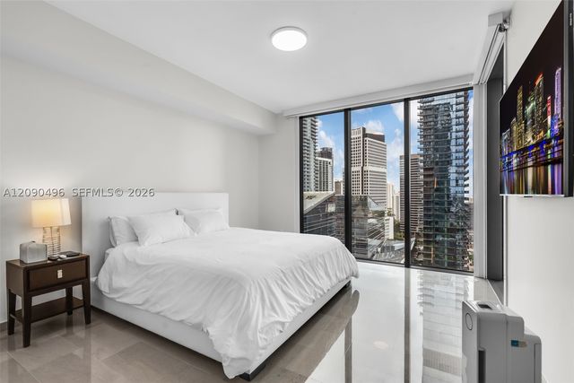 88 SW 7th St 1901, Miami, FL 33130