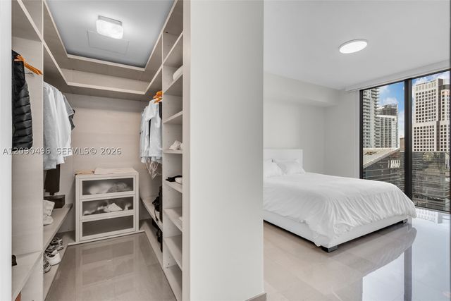 88 SW 7th St 1901, Miami, FL 33130