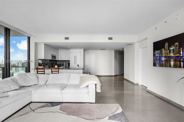 88 SW 7th St 1901, Miami, FL 33130