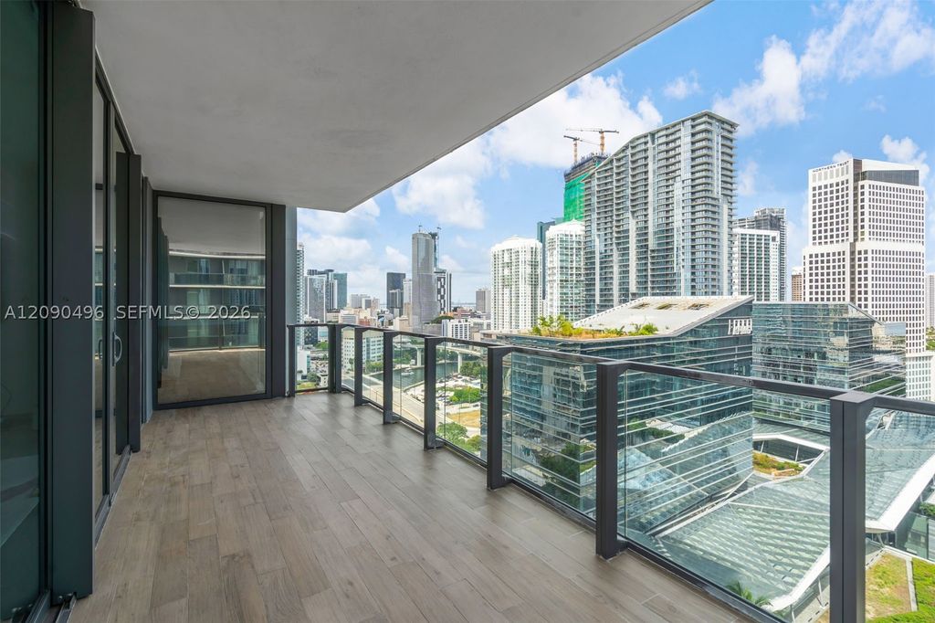 88 SW 7th St 1901, Miami, FL 33130