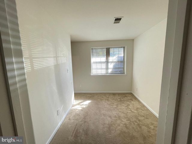 16150 TACONIC CIR, Dumfries, VA 22025