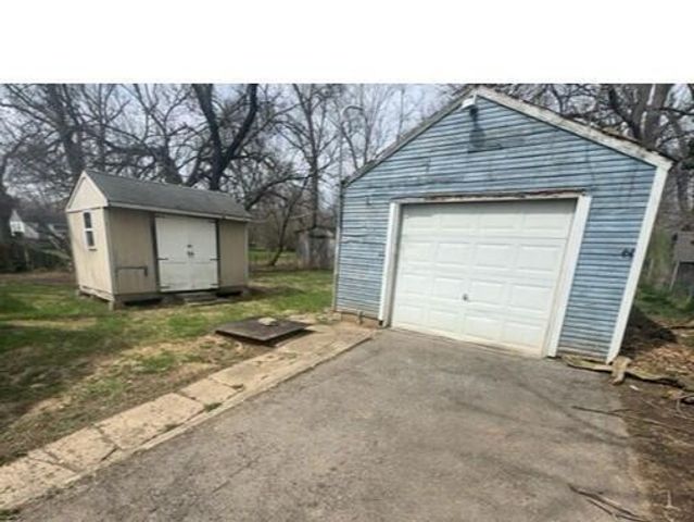 562 Ashwood Road, Columbus, OH 43207
