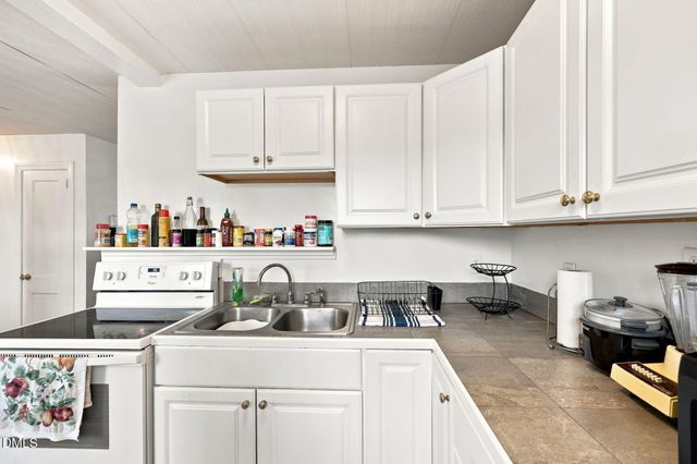 1700 W Front Street, Burlington, NC 27215