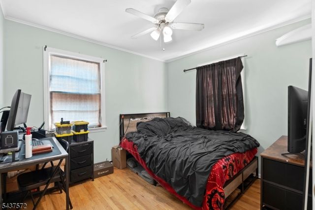 914 Inwood Pl, Rahway City, NJ 07065