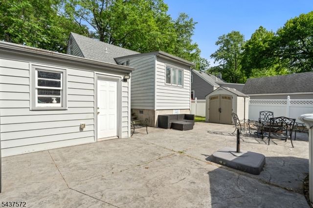 914 Inwood Pl, Rahway City, NJ 07065