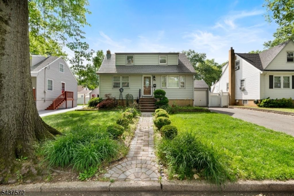 914 Inwood Pl, Rahway City, NJ 07065