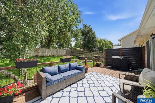 5626 NW 11th Circle, Lincoln, NE 68521