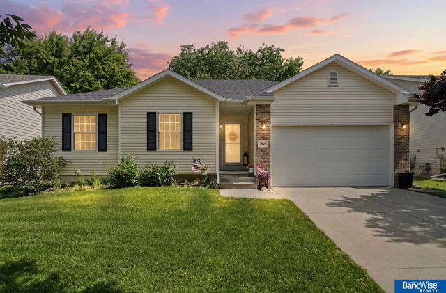 5626 NW 11th Circle, Lincoln, NE 68521