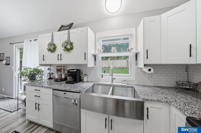 5626 NW 11th Circle, Lincoln, NE 68521