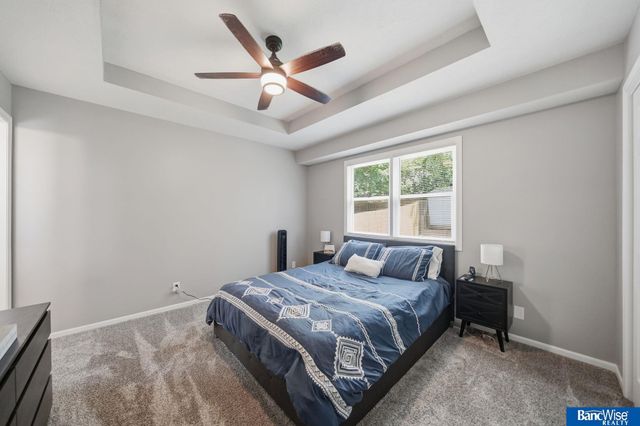 5626 NW 11th Circle, Lincoln, NE 68521