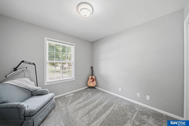 5626 NW 11th Circle, Lincoln, NE 68521