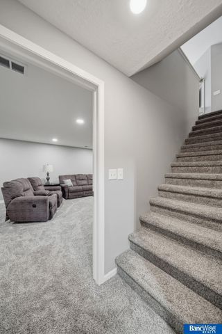5626 NW 11th Circle, Lincoln, NE 68521