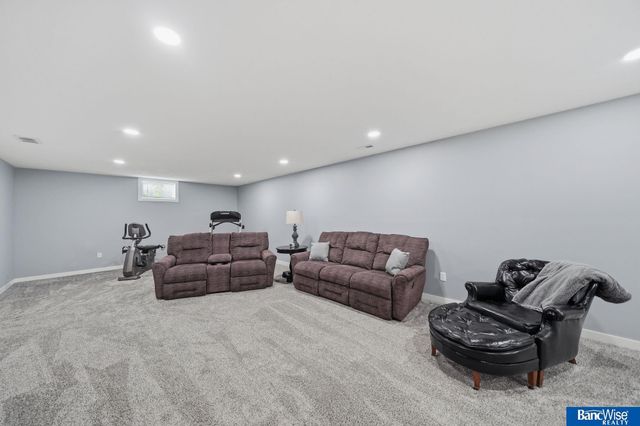 5626 NW 11th Circle, Lincoln, NE 68521