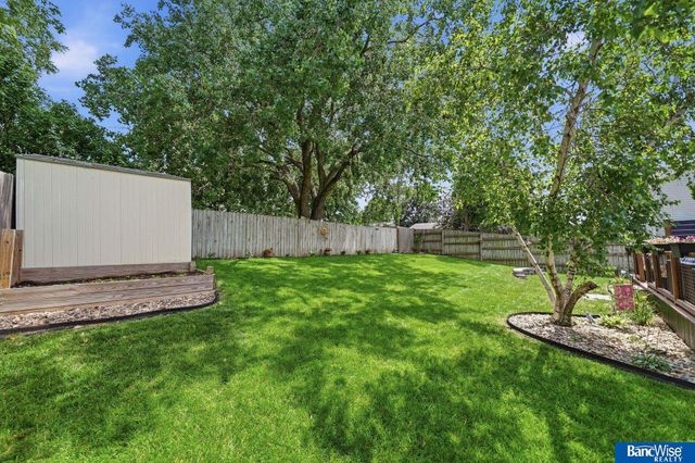 5626 NW 11th Circle, Lincoln, NE 68521
