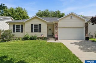 5626 NW 11th Circle, Lincoln, NE 68521