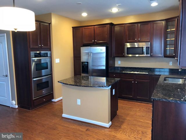 42782 HAY RD, Ashburn, VA 20147