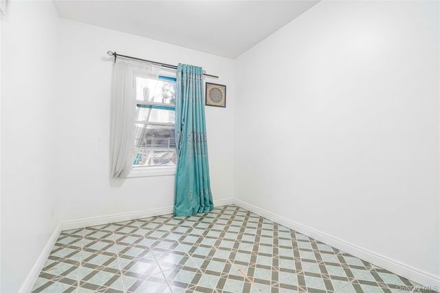 90-22 179th Street, Jamaica, NY 11432
