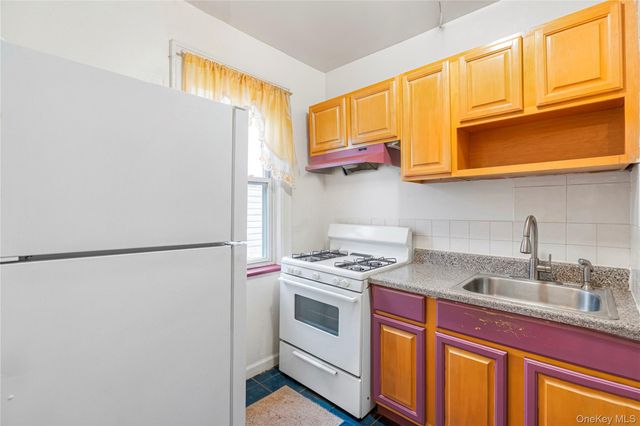 90-22 179th Street, Jamaica, NY 11432