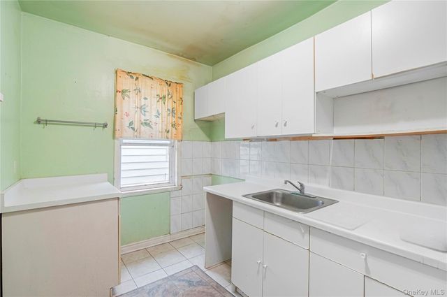 90-22 179th Street, Jamaica, NY 11432