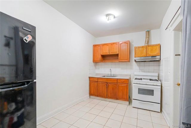 90-22 179th Street, Jamaica, NY 11432