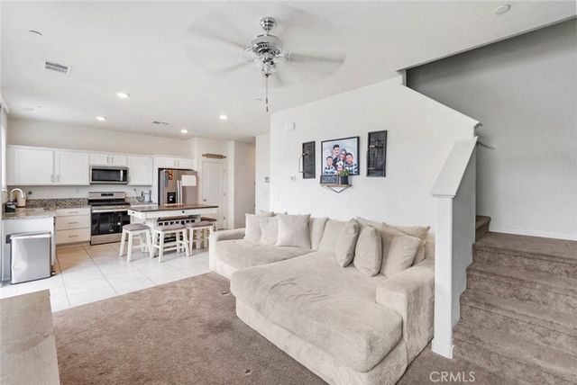 377 377 Shafer, Merced, CA 95348