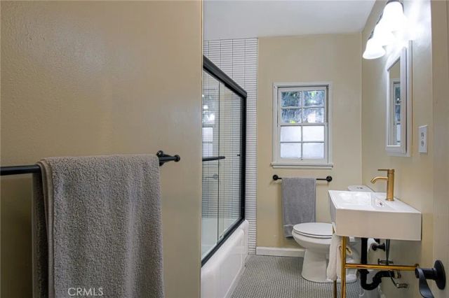 1935 S Nevada St, Oceanside, CA 92054