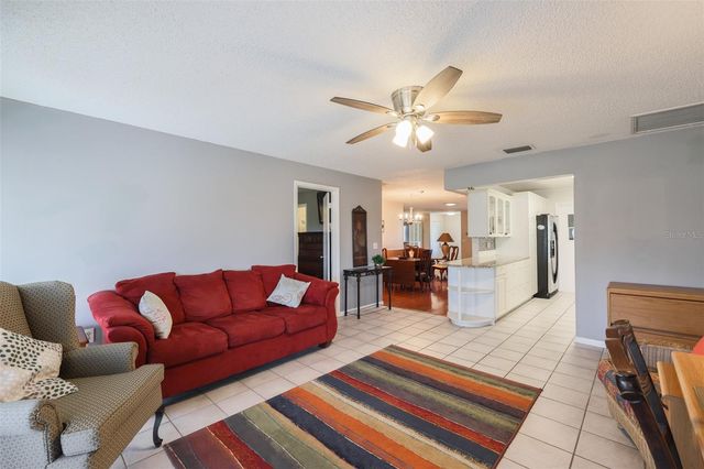 318 FAIRSIDE COURT, Sun City Center, FL 33573