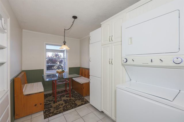 318 FAIRSIDE COURT, Sun City Center, FL 33573