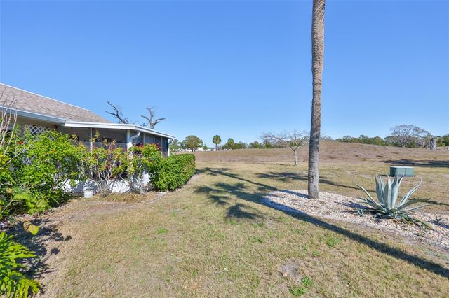 318 FAIRSIDE COURT, Sun City Center, FL 33573