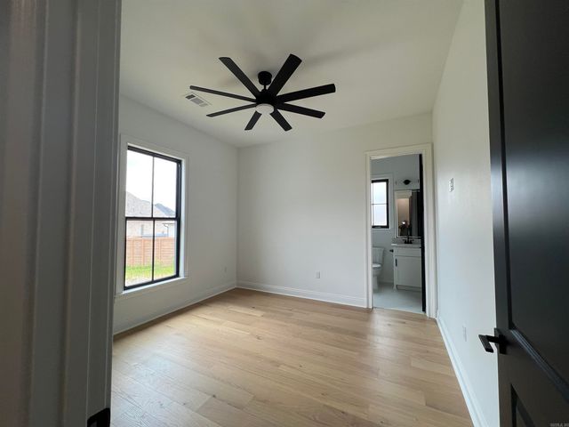 2 Fletcher Ridge Circle, Little Rock, AR 72223